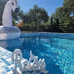 Bella Dona