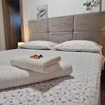 Bella Dona וילה Kaštela